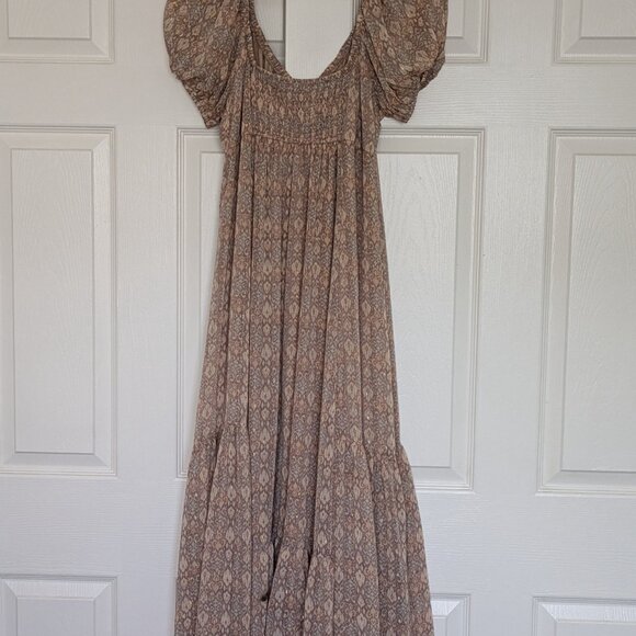 Moon River Patterned Maxi Dress - Large - Picture 3 of 4